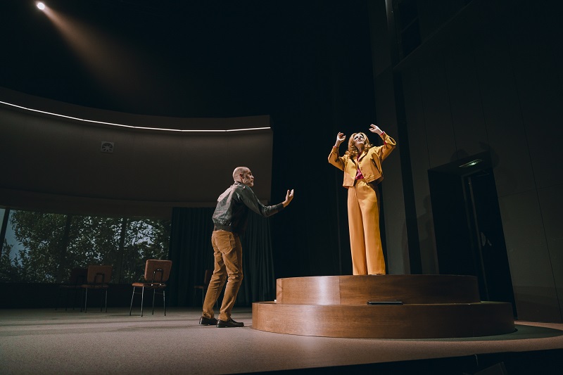 Es presenta al Teatre Arniches d’Alacant ‘Los gestos’, del dramaturg Pablo Messiez