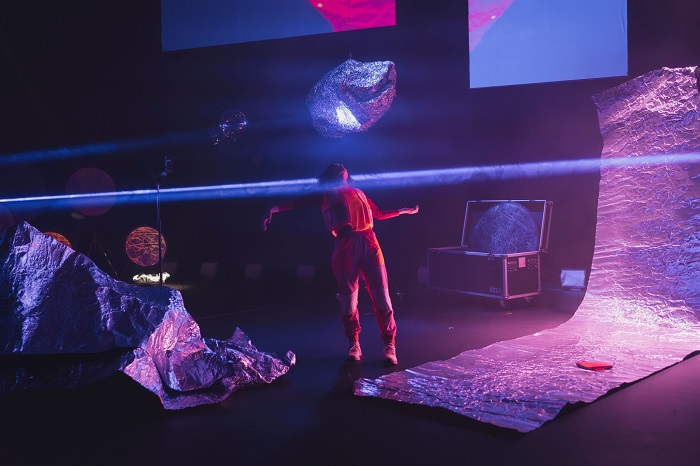 El Teatre Rialto programa ‘Cuerpos celestes’, un projecte de ciència i ficció documental